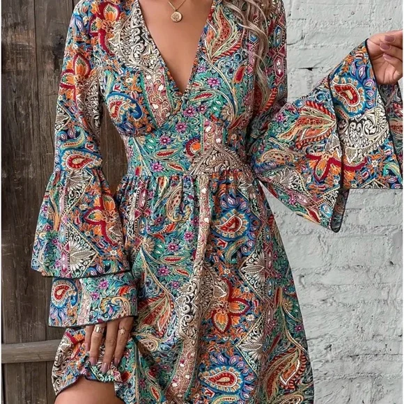 Shanna's Boutique | Dresses | Paisley Print V Neck Dress | Poshmark